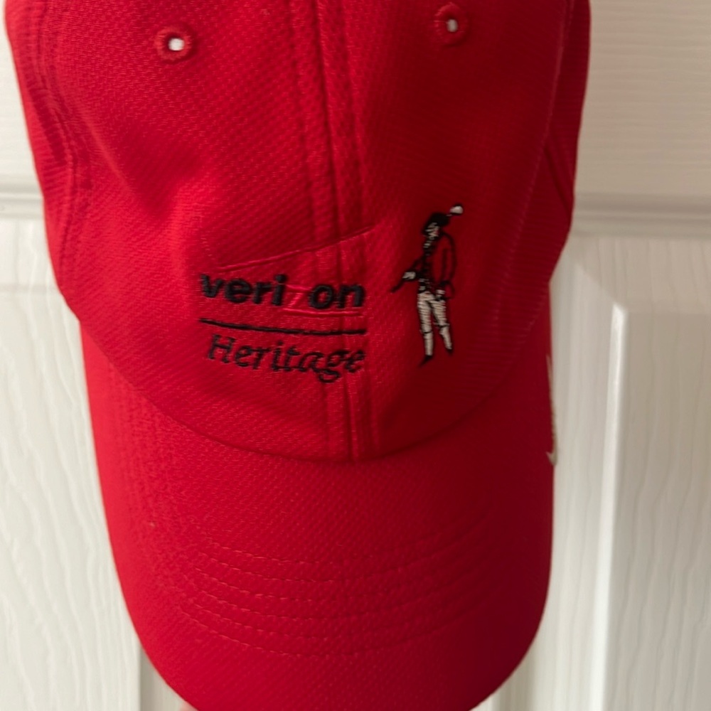 NIKE GOLF Red Heritage Tournament Cap